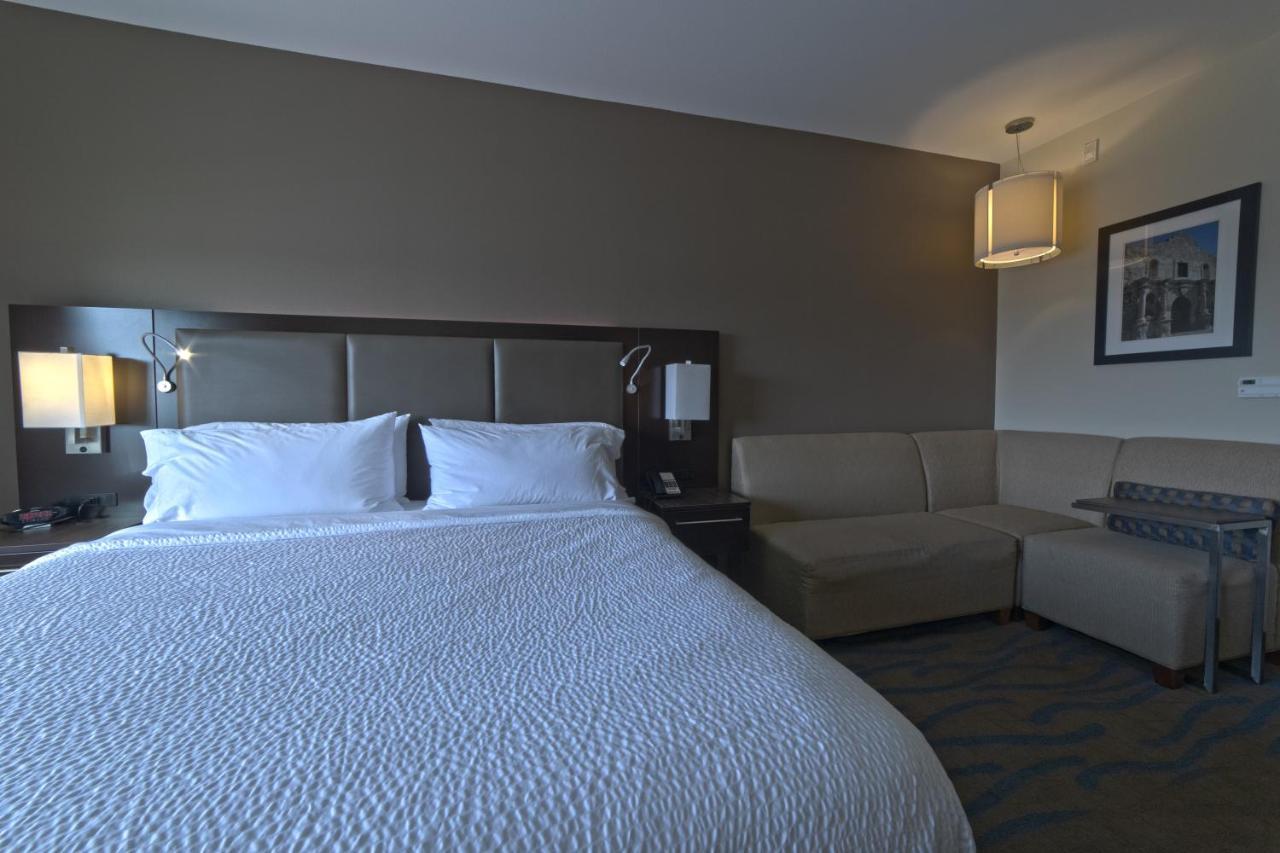 Holiday Inn Hotel & Suites Northwest San Antonio By Ihg Esterno foto