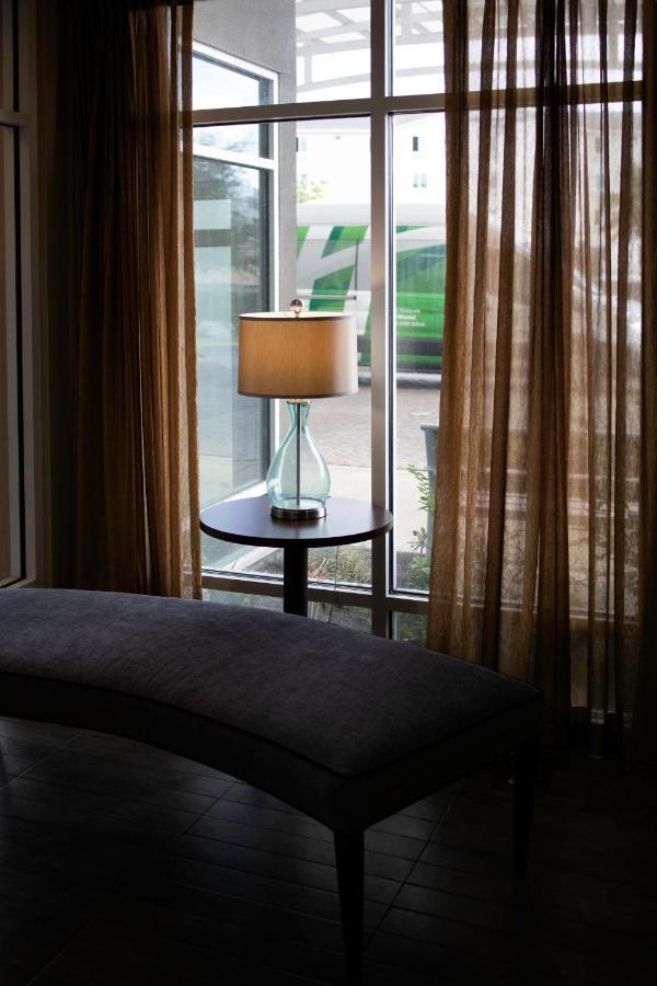Holiday Inn Hotel & Suites Northwest San Antonio By Ihg Esterno foto